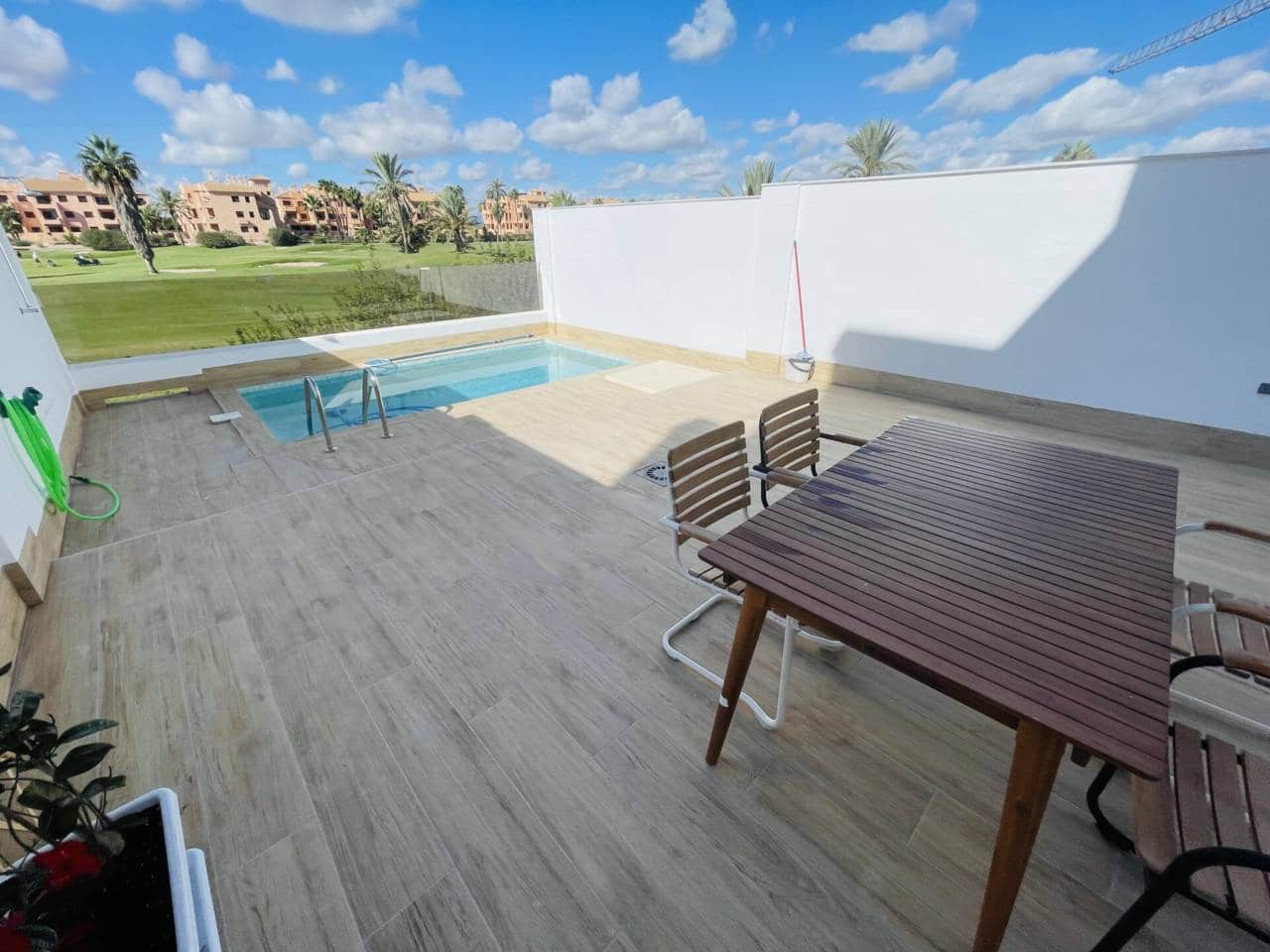 3 slaapkamer Halfvrijstaande villa te koop in Los Alcazares met zwembad garage - € 357.000 (Ref: 10032339)