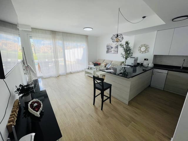3 slaapkamer Halfvrijstaande villa te koop in Los Alcázares met zwembad garage - € 357.000 (Ref: 10032339)