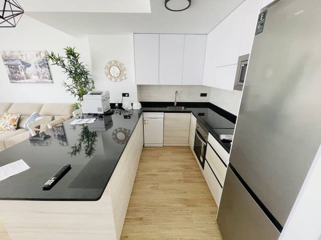 3 slaapkamer Halfvrijstaande villa te koop in Los Alcázares met zwembad garage - € 357.000 (Ref: 10032339)