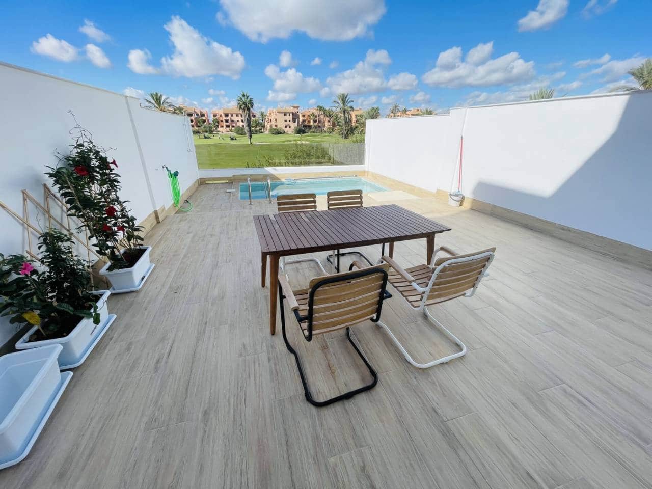 3 slaapkamer Halfvrijstaande villa te koop in Los Alcazares met zwembad garage - € 357.000 (Ref: 10032339)