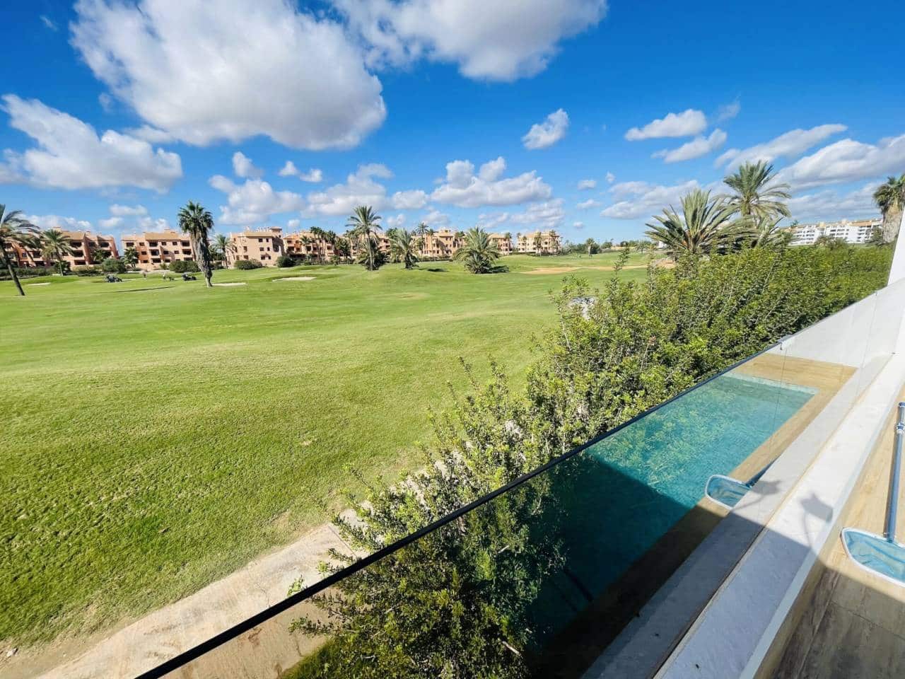 3 slaapkamer Halfvrijstaande villa te koop in Los Alcazares met zwembad garage - € 357.000 (Ref: 10032339)