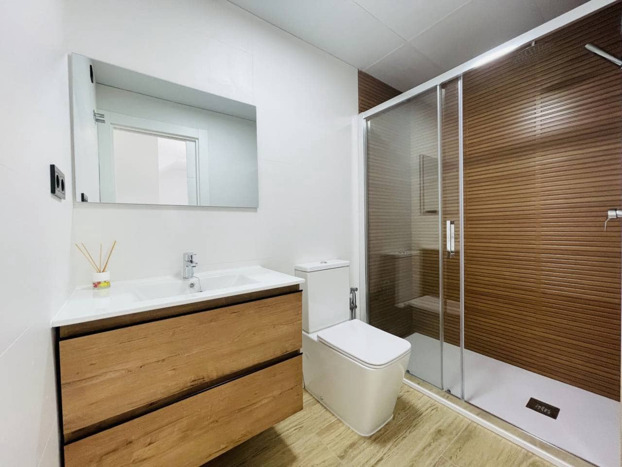 3 slaapkamer Halfvrijstaande villa te koop in Los Alcazares met zwembad garage - € 357.000 (Ref: 10032339)