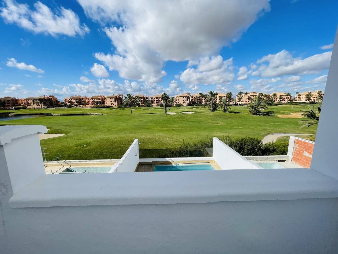 3 slaapkamer Halfvrijstaande villa te koop in Los Alcazares met zwembad garage - € 357.000 (Ref: 10032339)