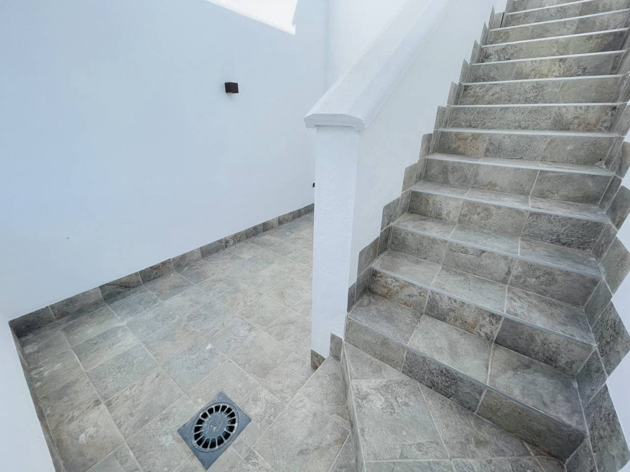 3 slaapkamer Halfvrijstaande villa te koop in Los Alcazares met zwembad garage - € 357.000 (Ref: 10032339)