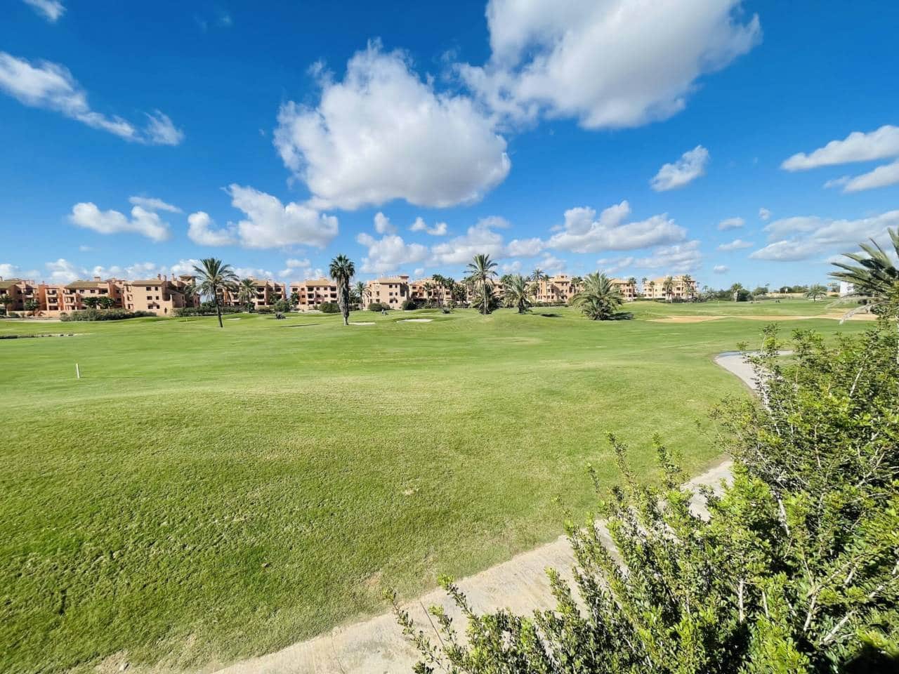 3 slaapkamer Halfvrijstaande villa te koop in Los Alcazares met zwembad garage - € 357.000 (Ref: 10032339)