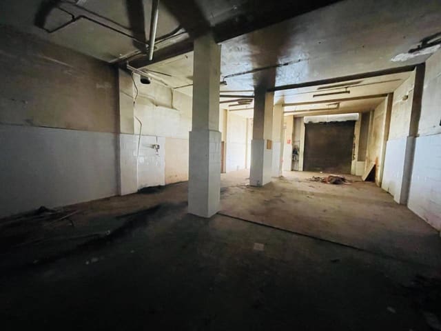 Erhverv til salg i Crevillente / Crevillent med garage - € 95.000 (Ref: 10032349)