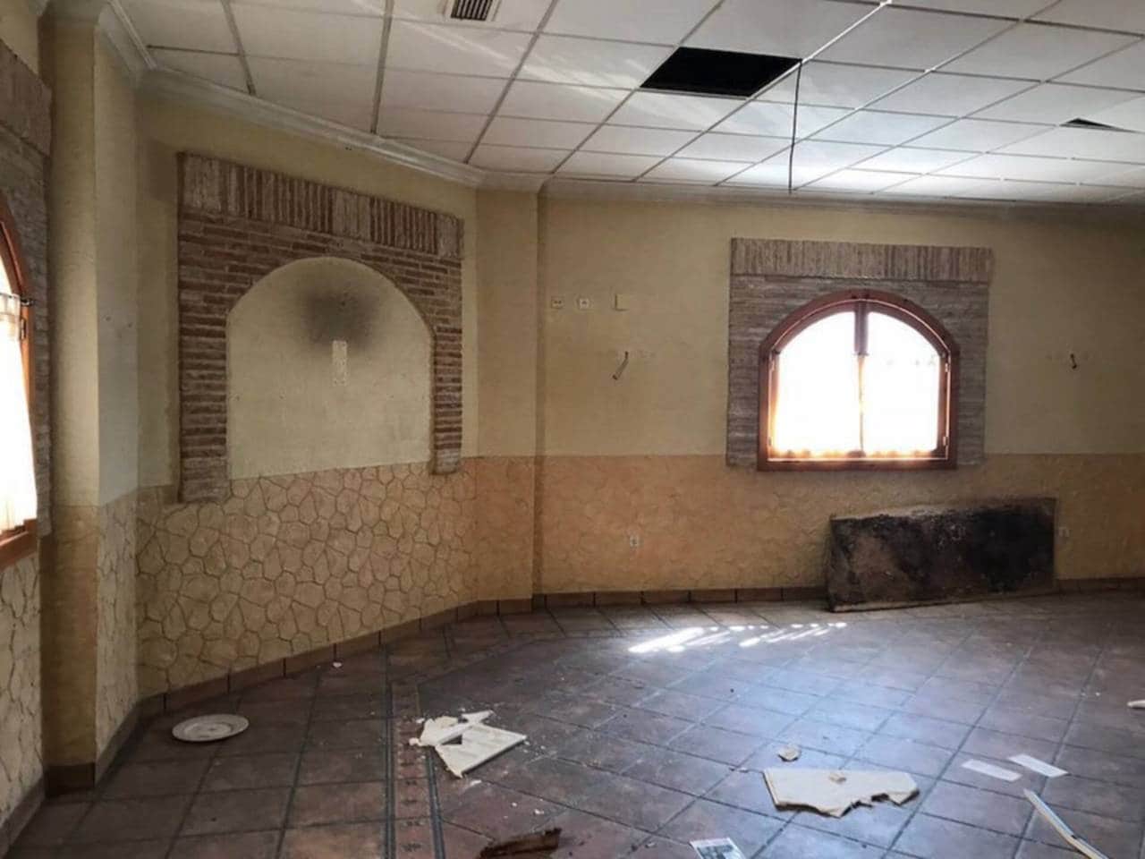 Erhverv til salg i Beniel - € 85.000 (Ref: 10032350)