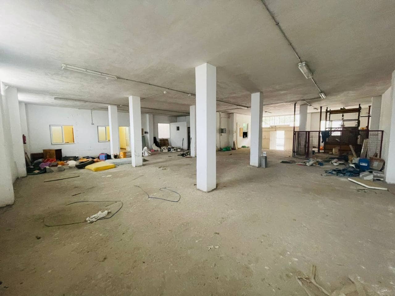 Local Comercial en Redován en venta - 155.000 € (Ref: 10032352)