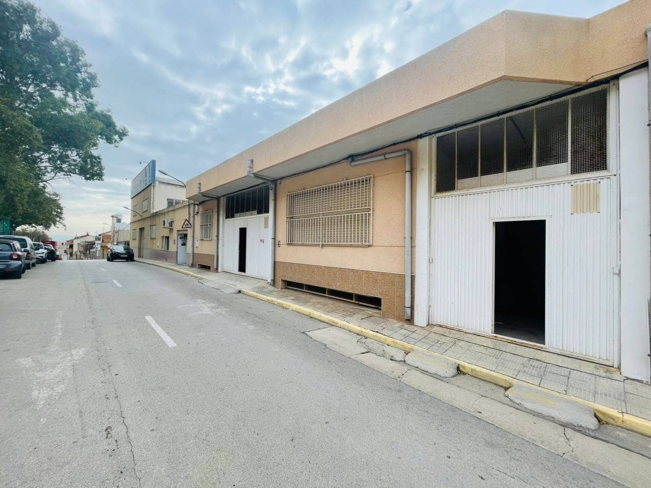Local Comercial en Redován en venta - 155.000 € (Ref: 10032352)