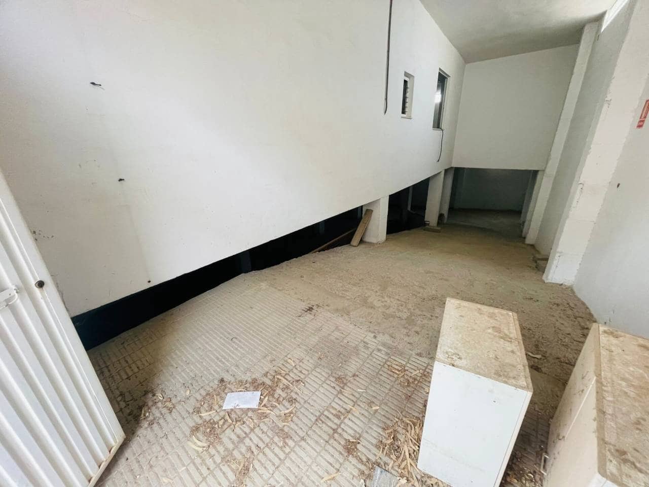 Local Comercial en Redován en venta - 155.000 € (Ref: 10032352)