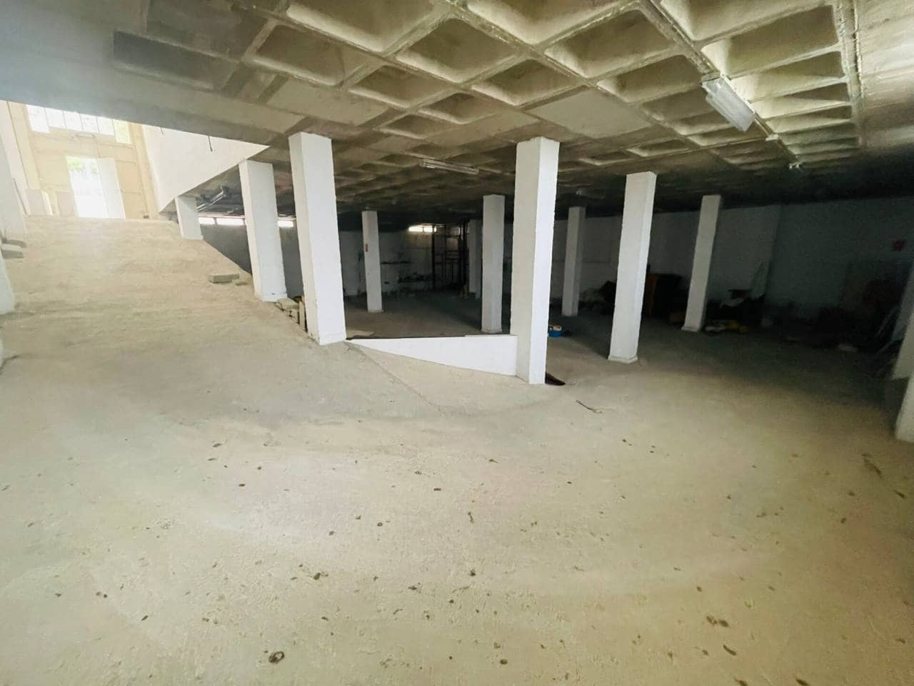 Local Comercial en Redován en venta - 155.000 € (Ref: 10032352)