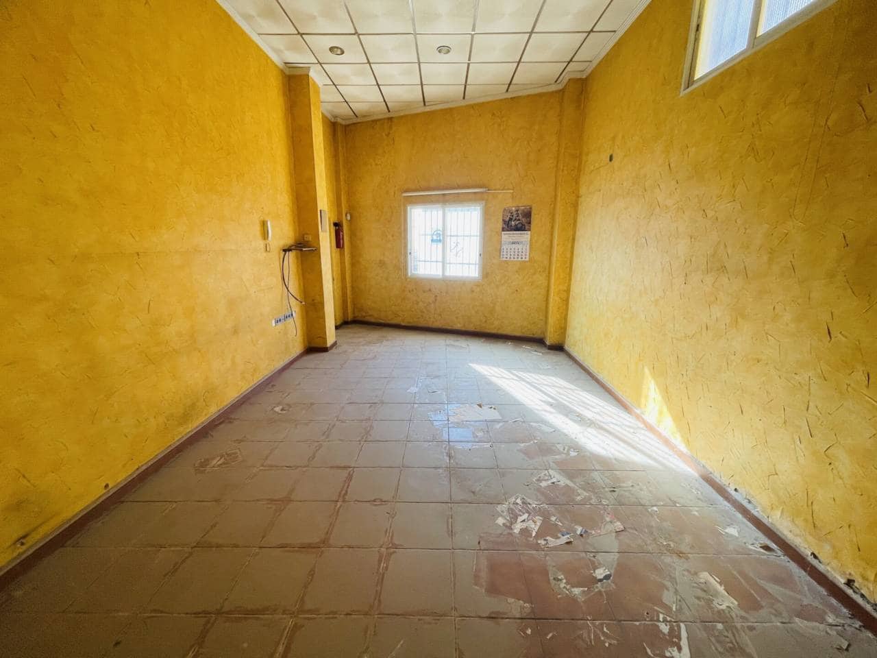 Commercieel te koop in Orihuela - € 80.000 (Ref: 10032358)