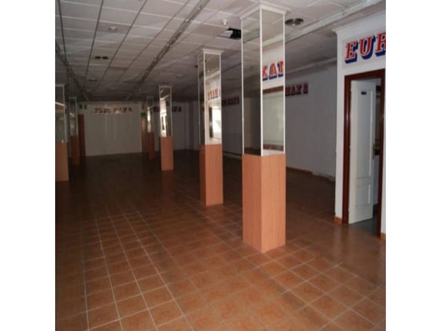 Kommersiell til salgs i Centro, Torrevieja - € 1 200 000 (Ref: 10032368)