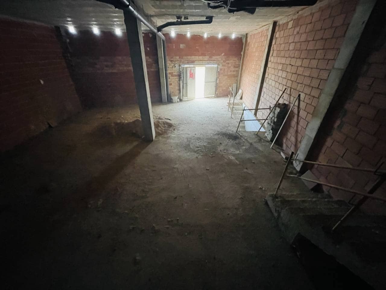 Kommersiell till salu i El Mirador med garage - 52 000 € (Ref: 10032378)