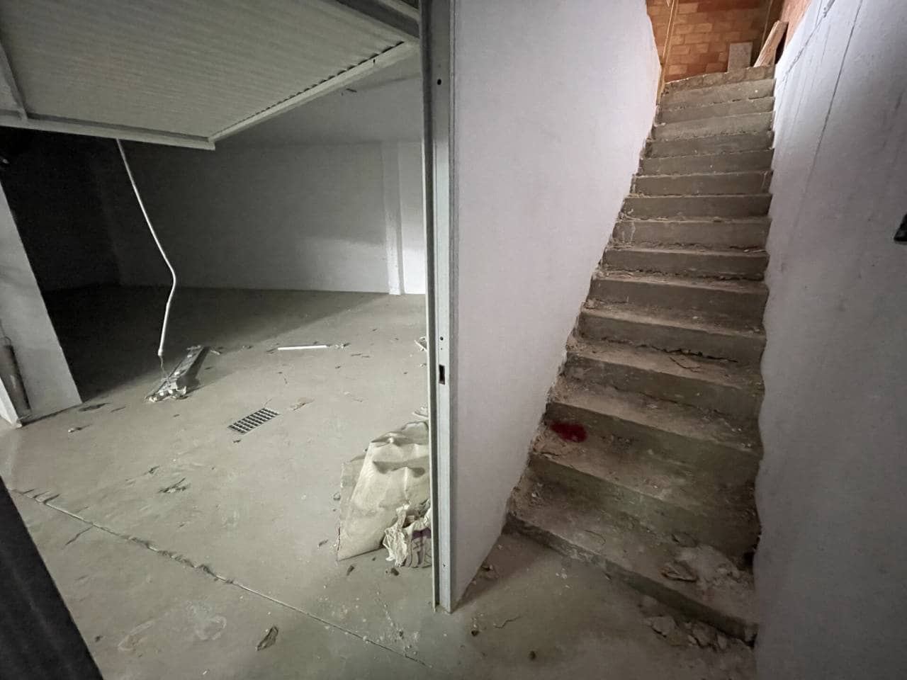 Kommersiell till salu i El Mirador med garage - 52 000 € (Ref: 10032378)
