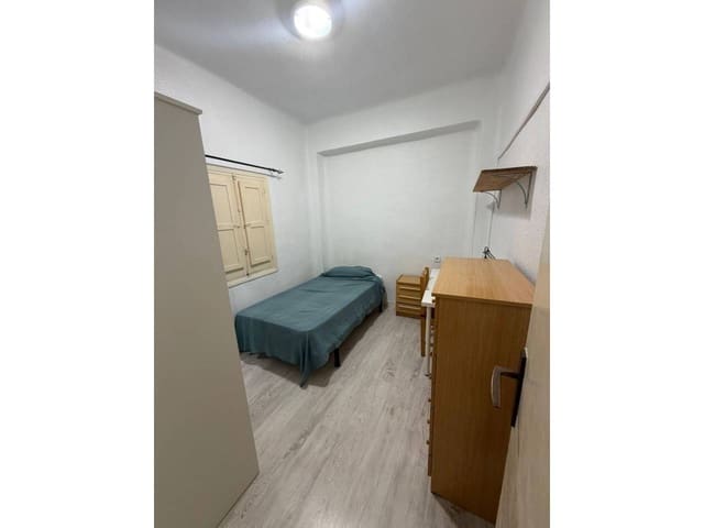 3 Zimmer Wohnung zu vermieten in San Lorenzo, Murcia Stadt - 800 € (Ref: 10033381)