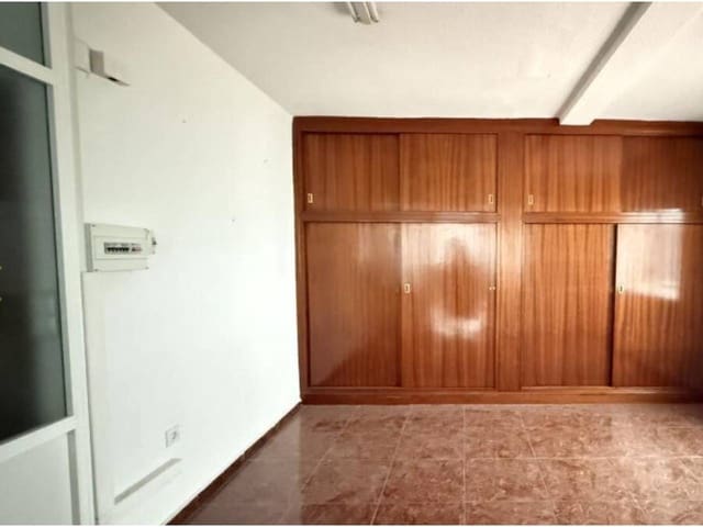Commercieel te koop in Orihuela - € 125.000 (Ref: 10040254)