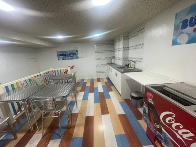 Kaupallinen vuokrattavana paikassa Murcia kaupunki - 600 € (Ref: 10042348)