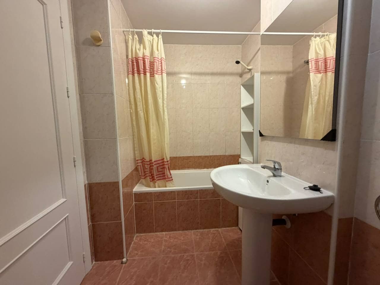 Appartement de 4 chambres à louer à Carthagene avec garage - 1 200 € (Ref: 10077376)