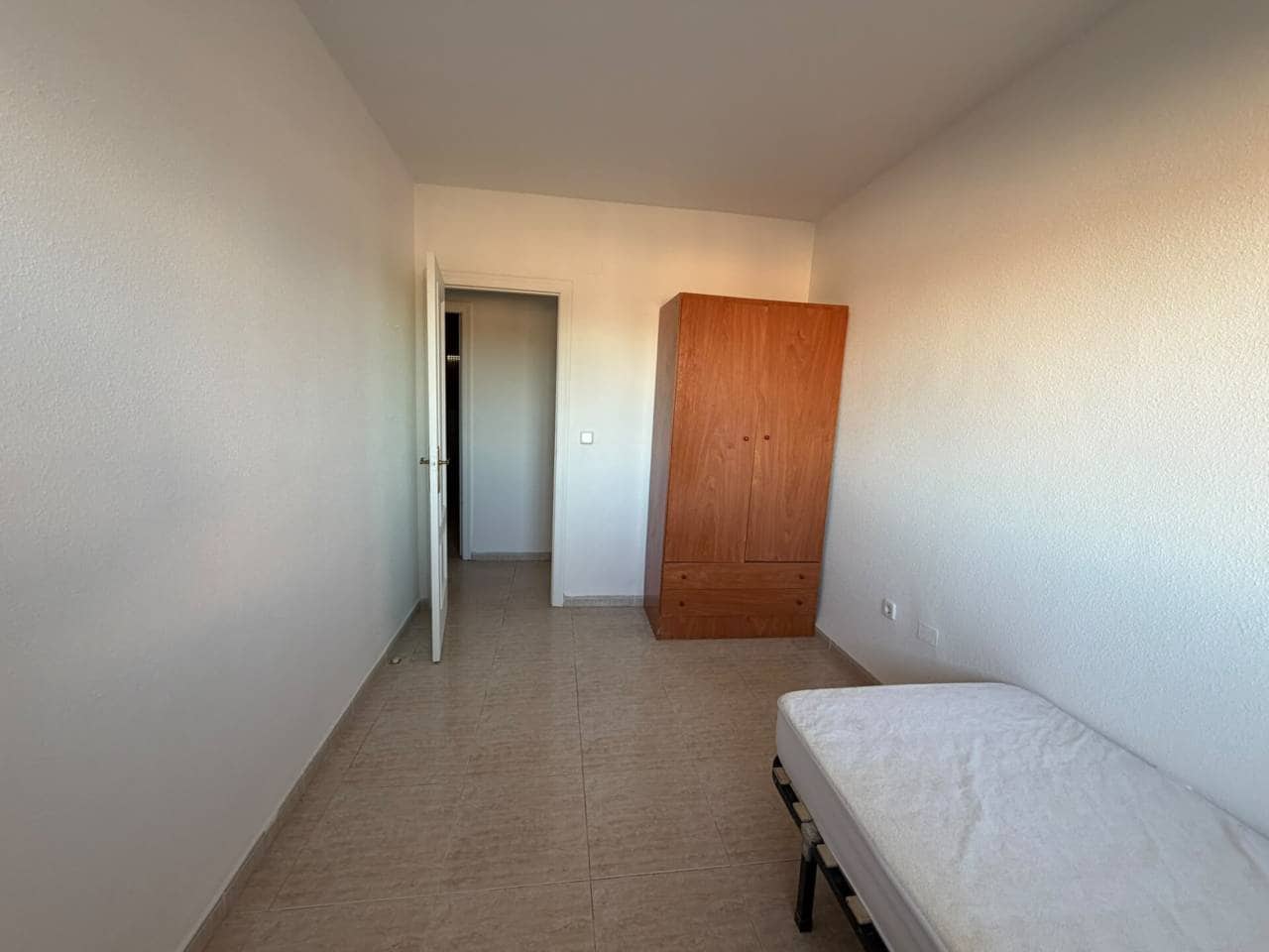 Appartement de 4 chambres à louer à Carthagene avec garage - 1 200 € (Ref: 10077376)
