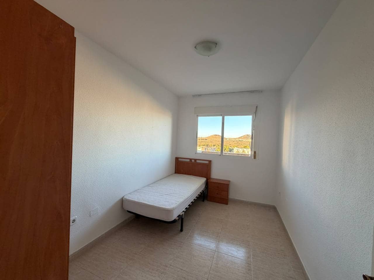 Appartement de 4 chambres à louer à Carthagene avec garage - 1 200 € (Ref: 10077376)