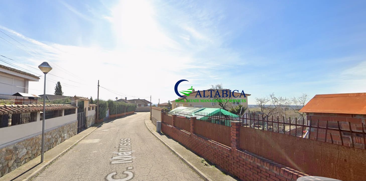 4 soverom Villa til salgs i Mentrida - € 160 000 (Ref: 9980662)