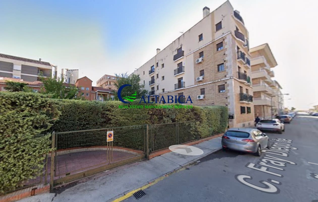 Piso de 2 habitaciones en Ocaña en venta - 54.500 € (Ref: 9980665)