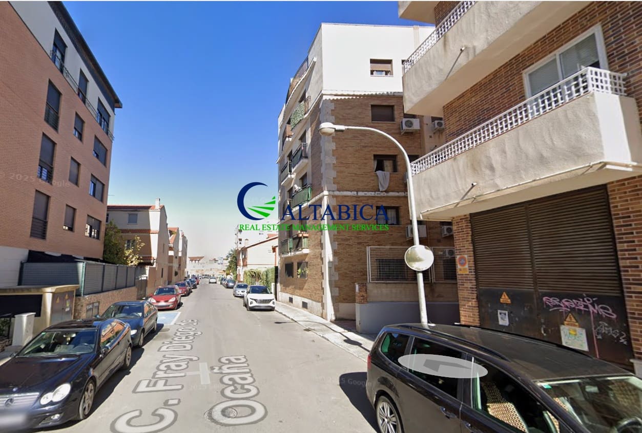 Piso de 2 habitaciones en Ocaña en venta - 54.500 € (Ref: 9980665)