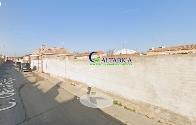 Chalet de 4 habitaciones en Chozas de Canales en venta - 133.500 € (Ref: 9980670)