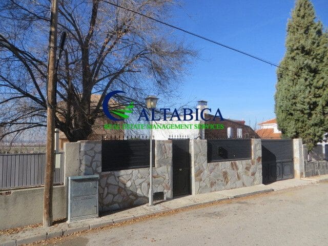 3 bedroom Villa for sale in Numancia de la Sagra - € 181,500 (Ref: 9980672)