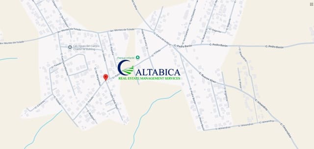Chalet de 4 habitaciones en Palomeque en venta - 132.500 € (Ref: 9980673)