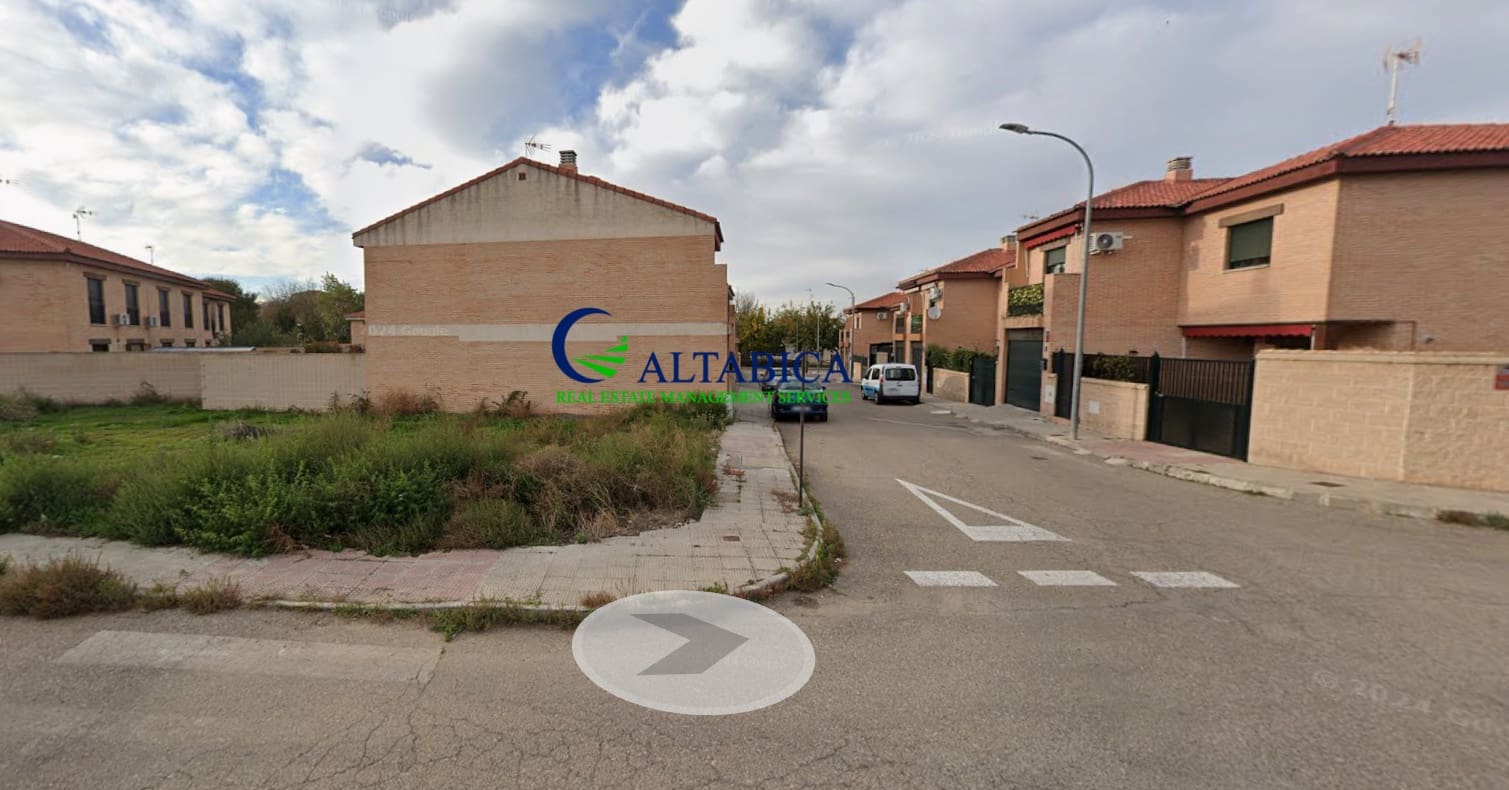 3 slaapkamer Villa te koop in Mora - € 96.000 (Ref: 9980675)
