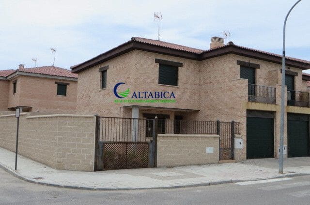 3 slaapkamer Villa te koop in Mora - € 95.000 (Ref: 9980676)