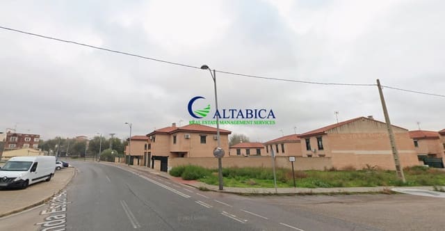 3 slaapkamer Villa te koop in Mora - € 94.000 (Ref: 9980677)