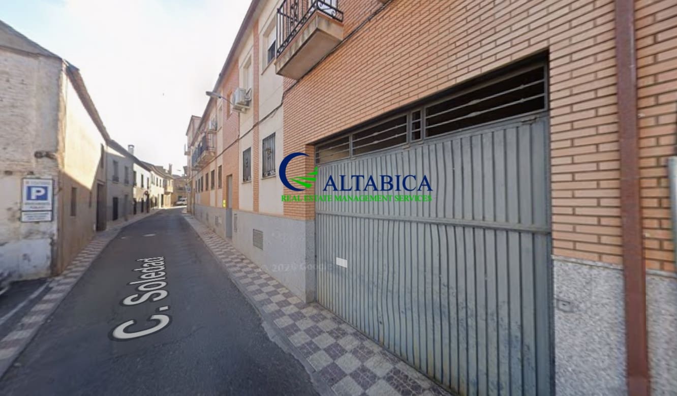 Garage à vendre à Los Yebenes - 5 000 € (Ref: 9980679)