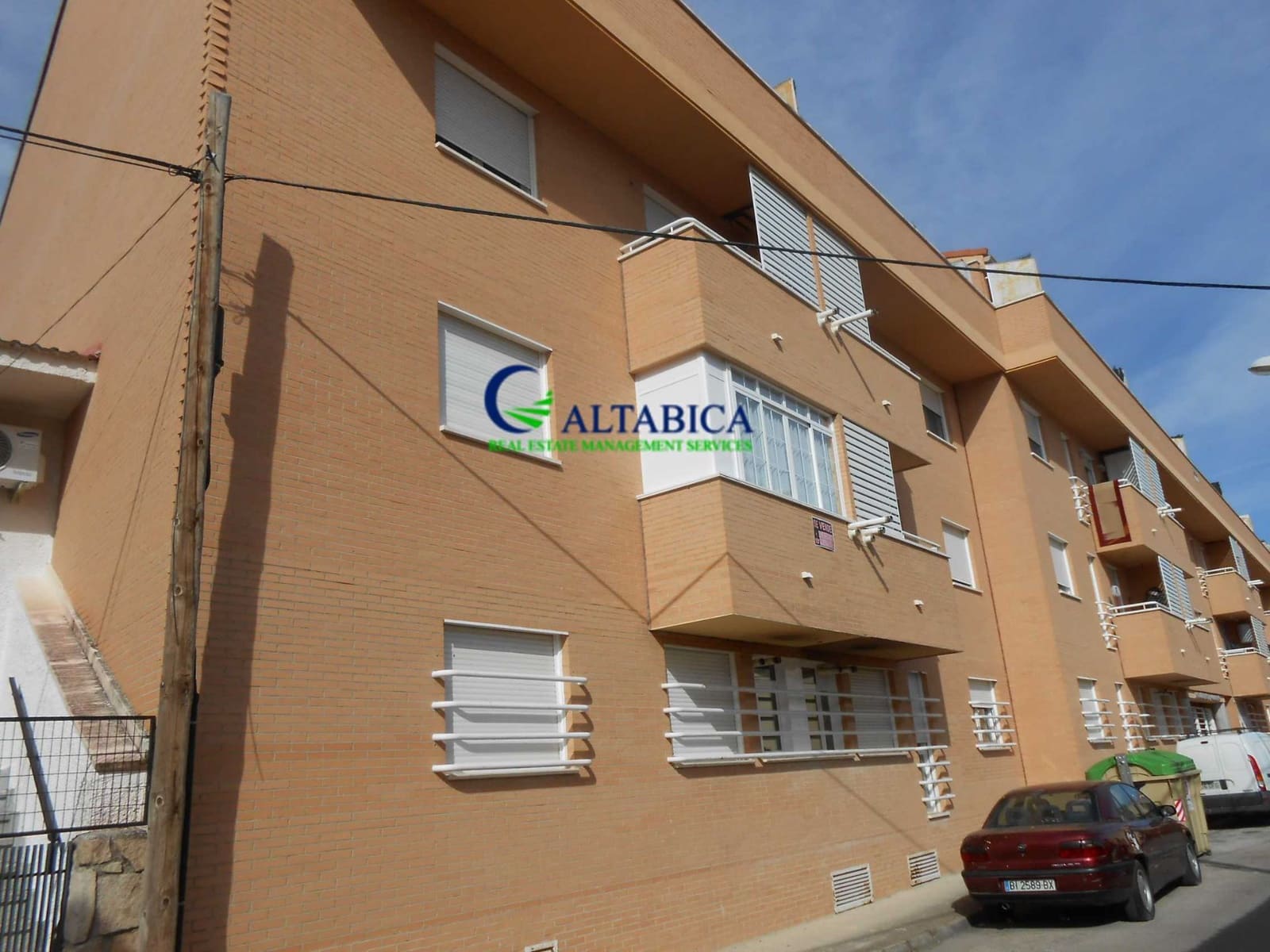 3 slaapkamer Flat te koop in Camarena met garage - € 74.250 (Ref: 9980682)