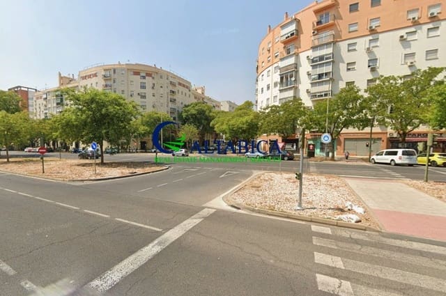 Commercial for sale in Colores, Entreparques, Seville city - € 36,400 (Ref: 9980690)
