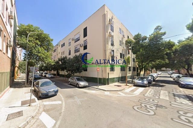 3 slaapkamer Flat te koop in Bda. Pino Montano, Sevilla stad - € 115.000 (Ref: 9980694)