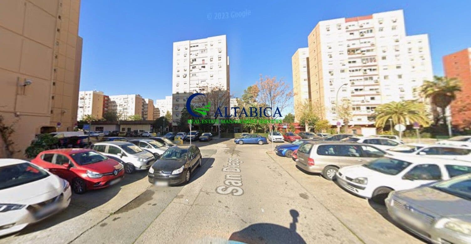 3 Zimmer Wohnung zu verkaufen in Sevilla Stadt - 118.900 € (Ref: 9980695)