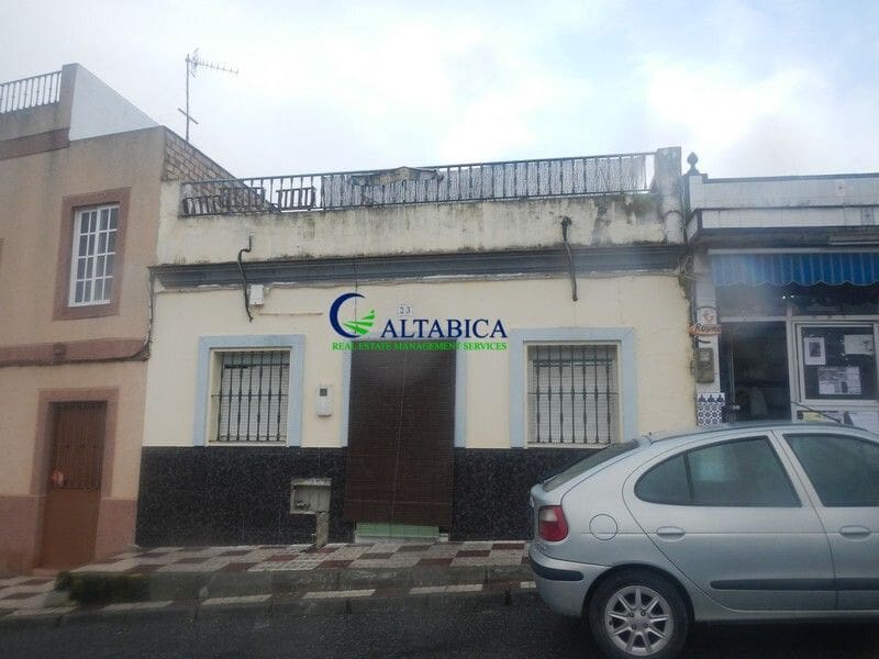 3 bedroom Villa for sale in Alcala del Rio - € 72,000 (Ref: 9980699)
