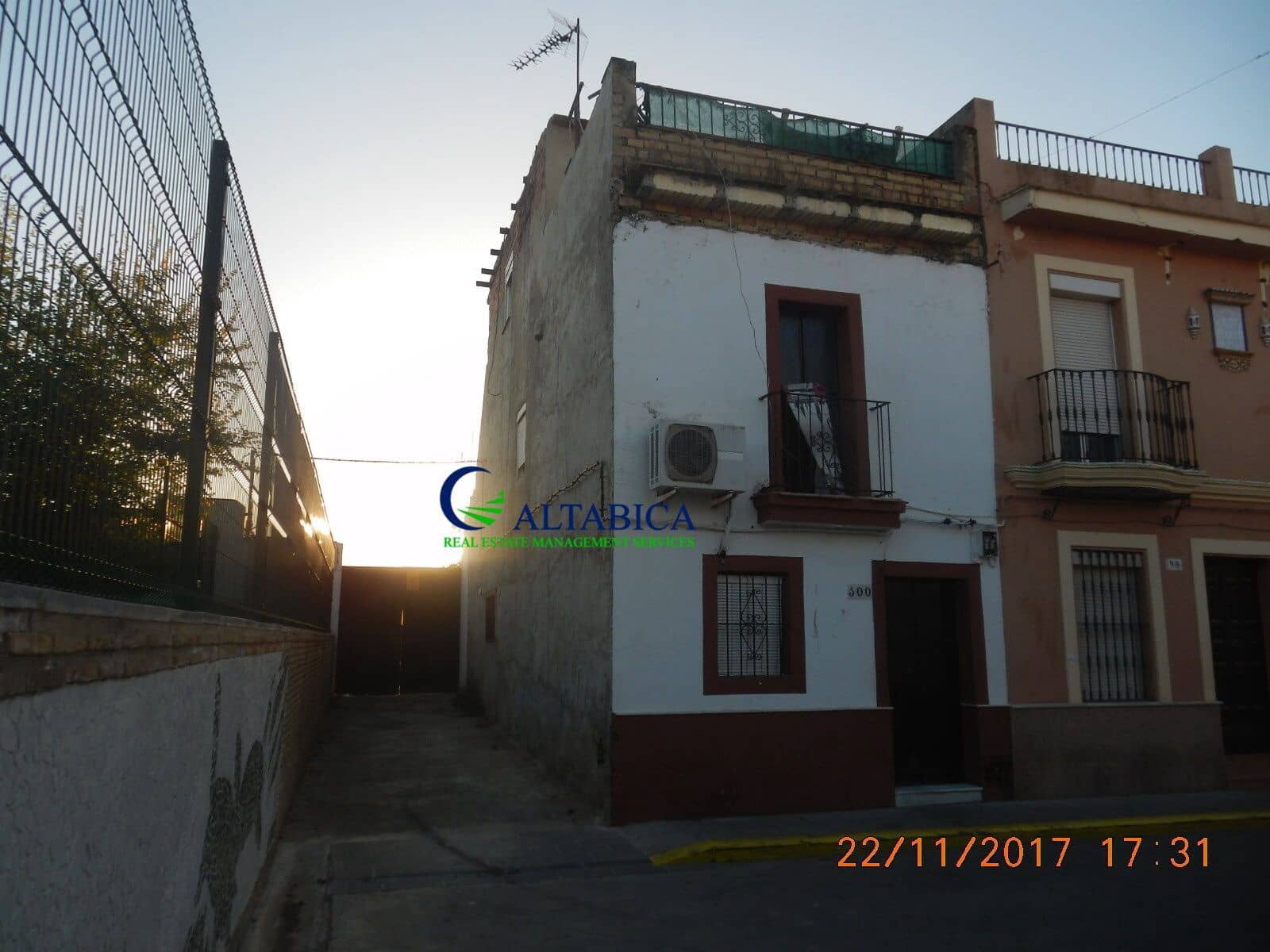 3 bedroom Villa for sale in Villaverde del Rio - € 42,400 (Ref: 9980700)