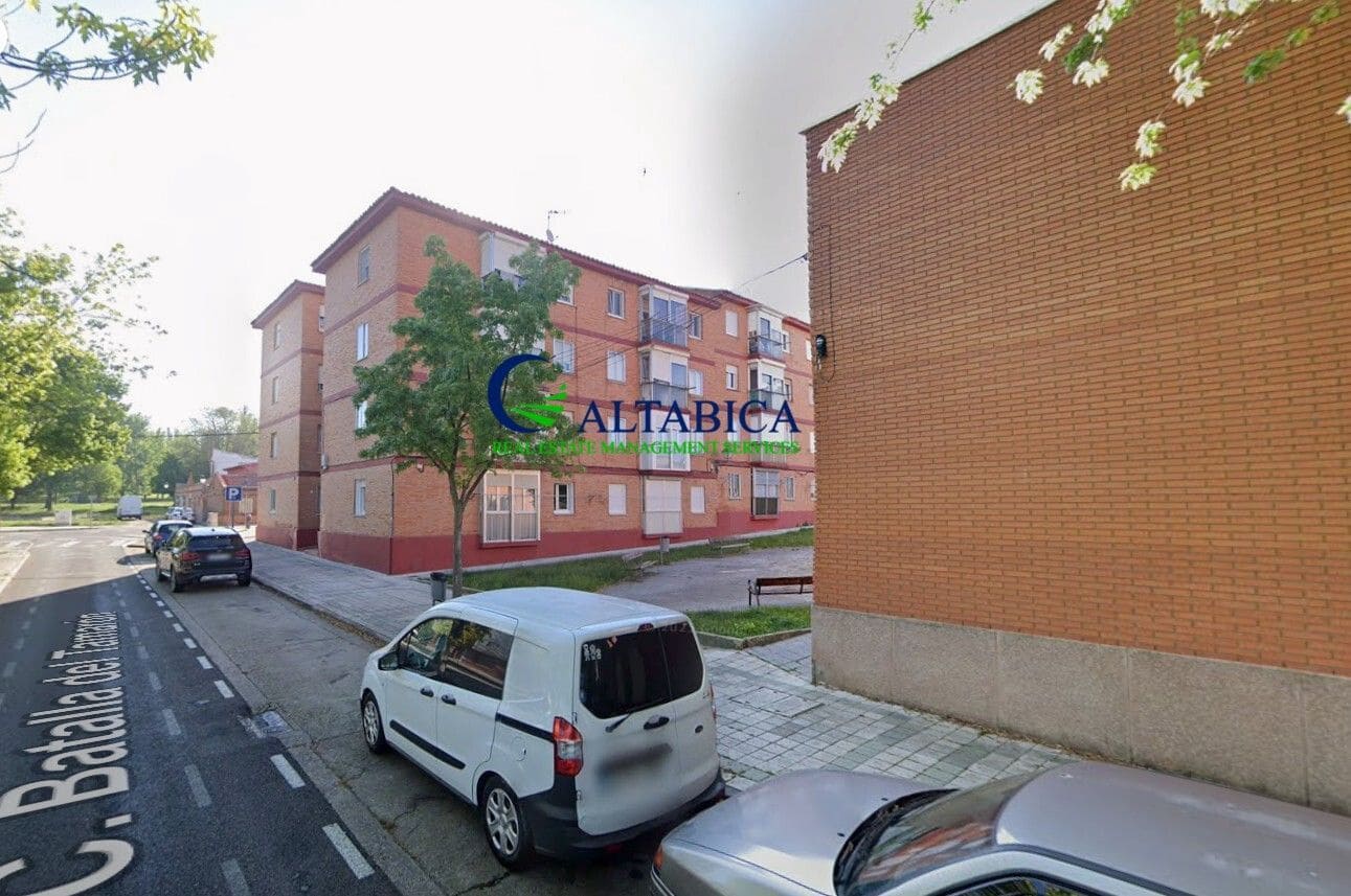 Piso de 2 habitaciones en Palencia ciudad en venta - 23.000 € (Ref: 9980712)