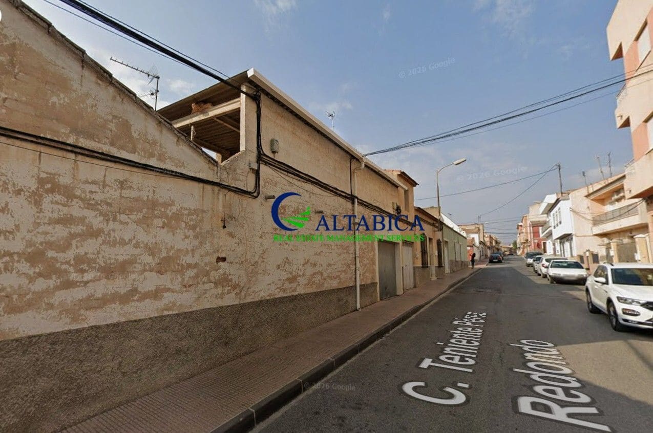 Chalet de 3 habitaciones en Totana en venta - 75.000 € (Ref: 9980716)