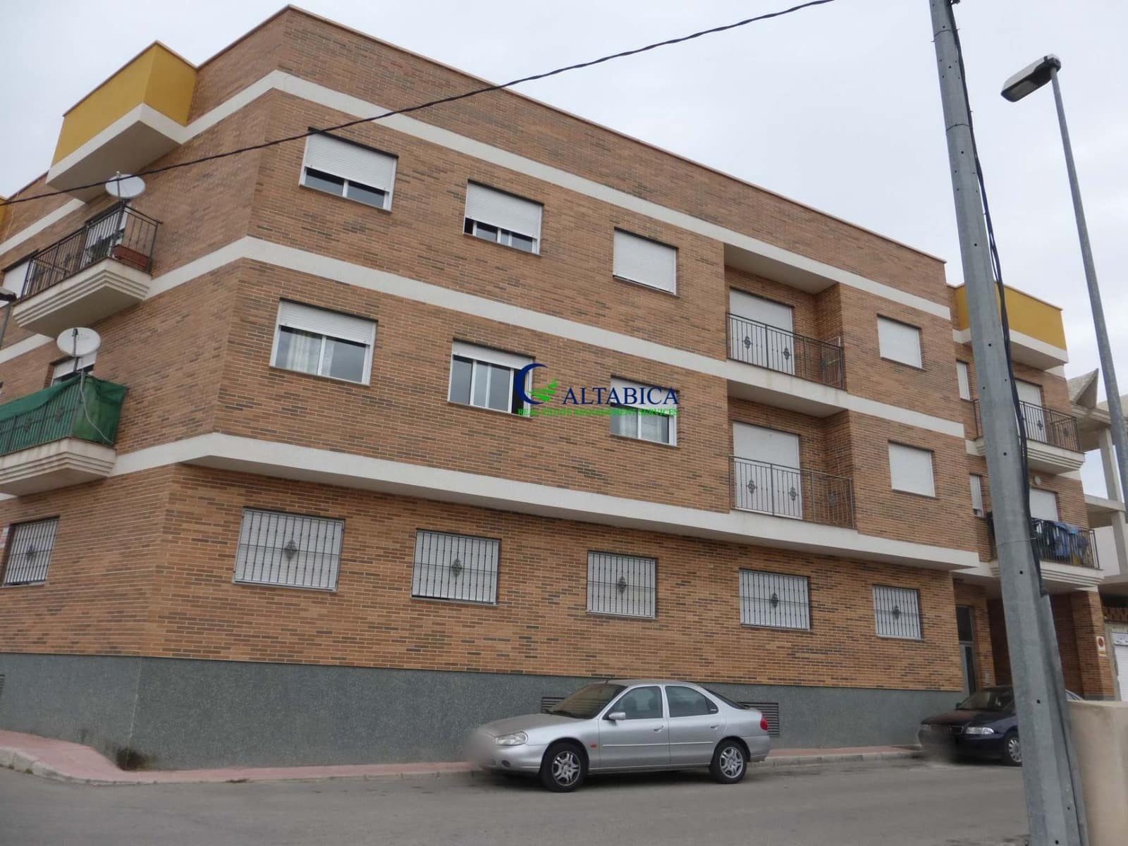 Piso de 3 habitaciones en Fortuna en venta con garaje - 29.000 € (Ref: 9980719)