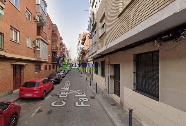 Chalet de 3 habitaciones en San Fernando de Henares en venta - 105.700 € (Ref: 9980728)