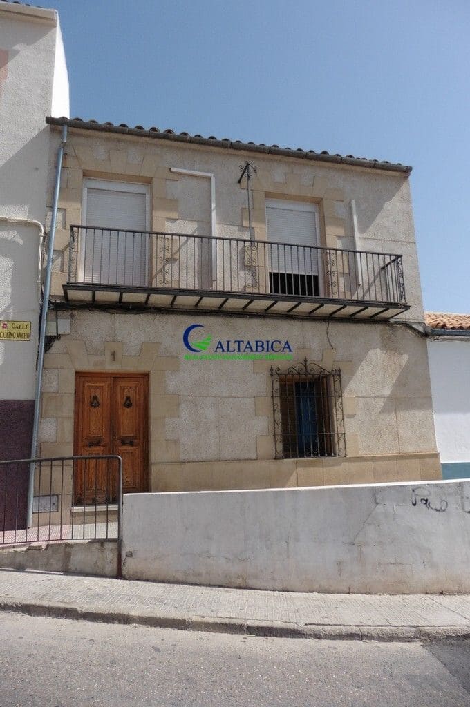 3 soverom Villa til salgs i Ubeda - € 32 000 (Ref: 9980737)