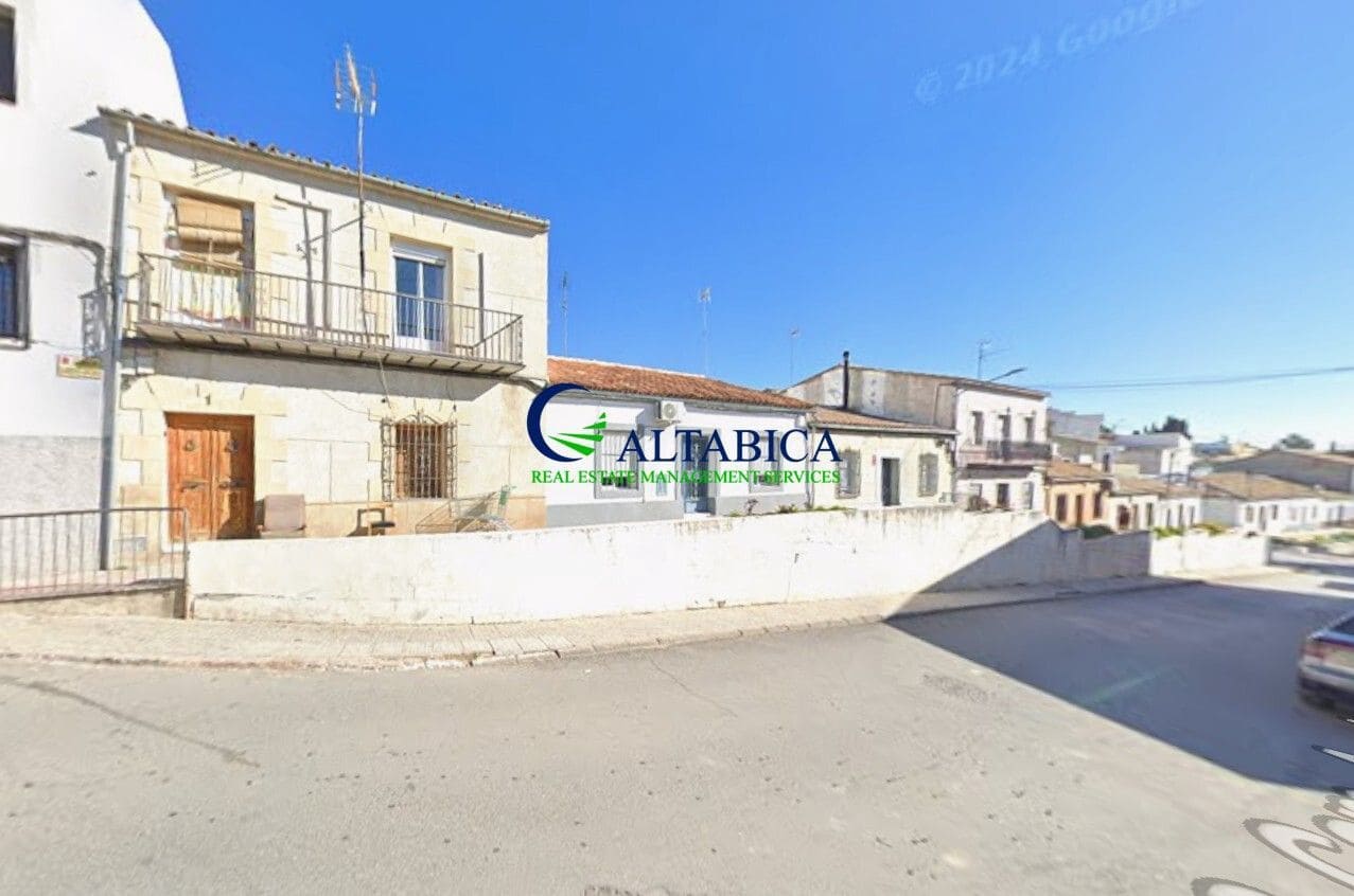 3 soverom Villa til salgs i Ubeda - € 32 000 (Ref: 9980737)
