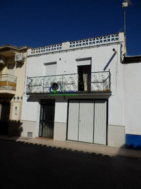 3 slaapkamer Villa te koop in Mengibar - € 49.600 (Ref: 9980743)