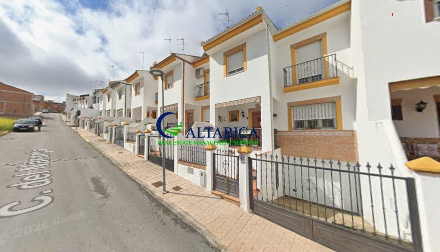 3 slaapkamer Villa te koop in Mengibar - € 85.000 (Ref: 9980744)