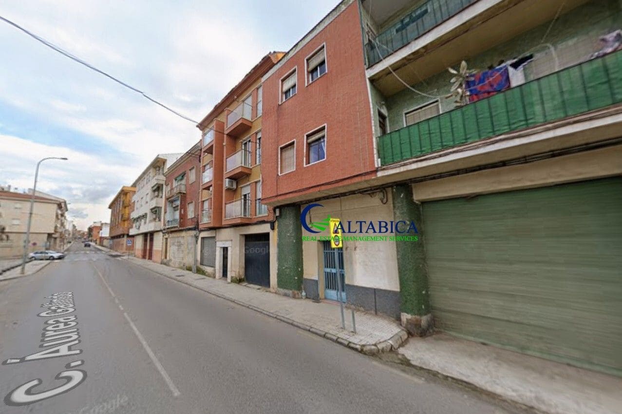 Local Comercial en Linares en venta - 55.000 € (Ref: 9980746)